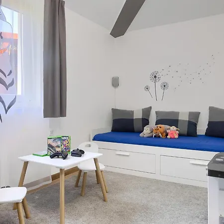Beautiful In Holiday home *