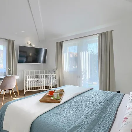 Beautiful In Holiday home *