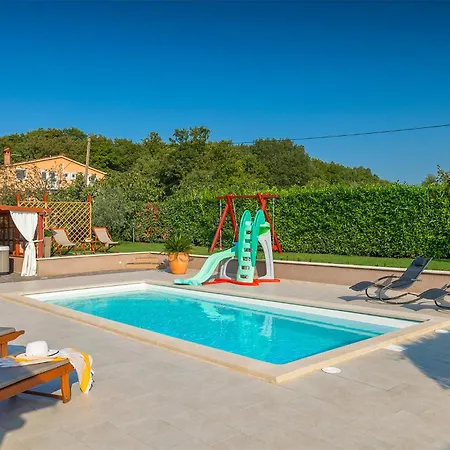 Holiday home Beautiful In